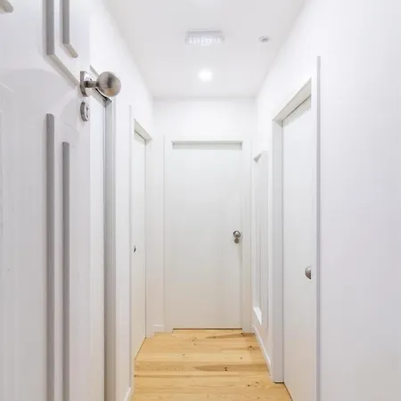 Mourarias Place - * Lisboa