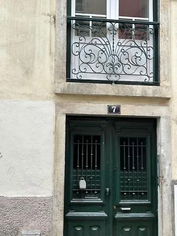 Mourarias Place - 리스본